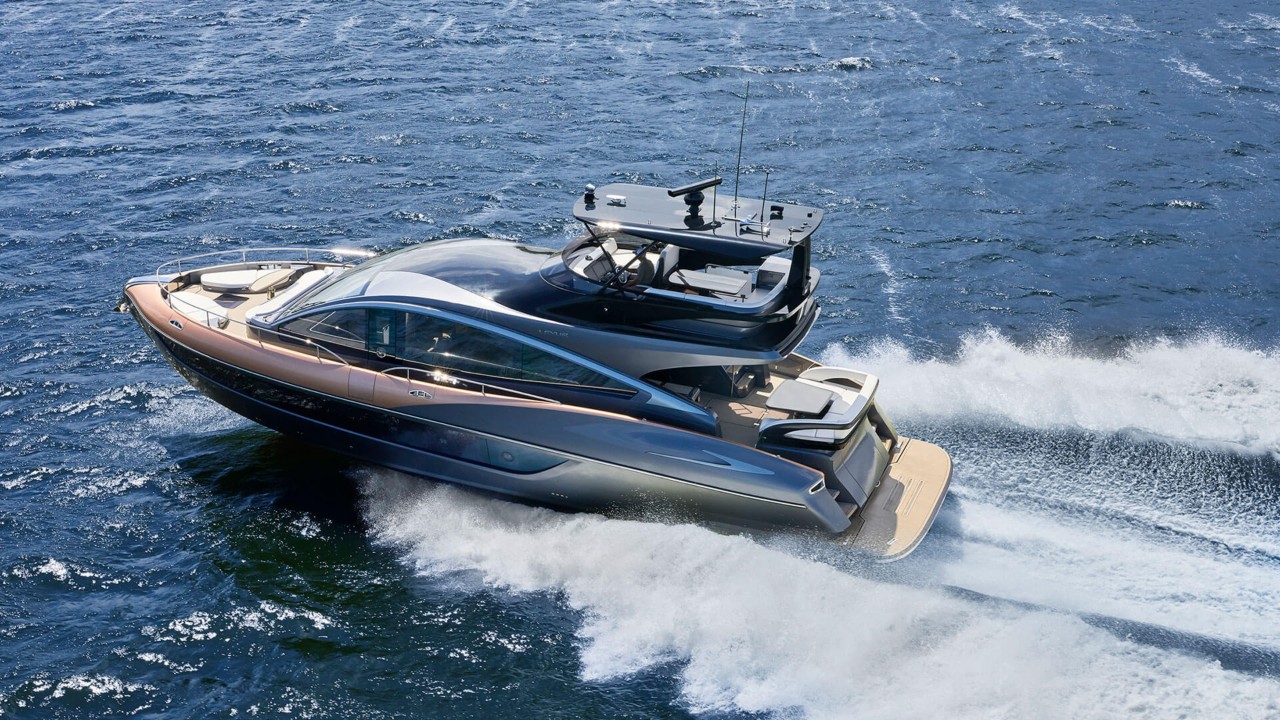 LEXUS PREMIERES NEW LUXURY YACHT