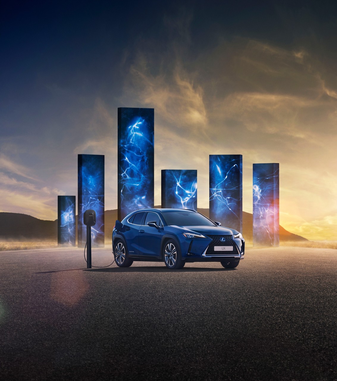 category-electrified-concept-LEXUS_UX_E-1