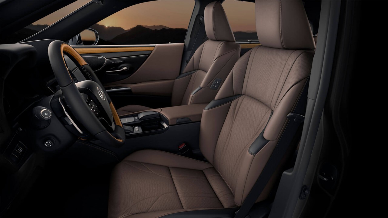 Lexus_ES_Ultra-Luxury_Low_1920x1080_31