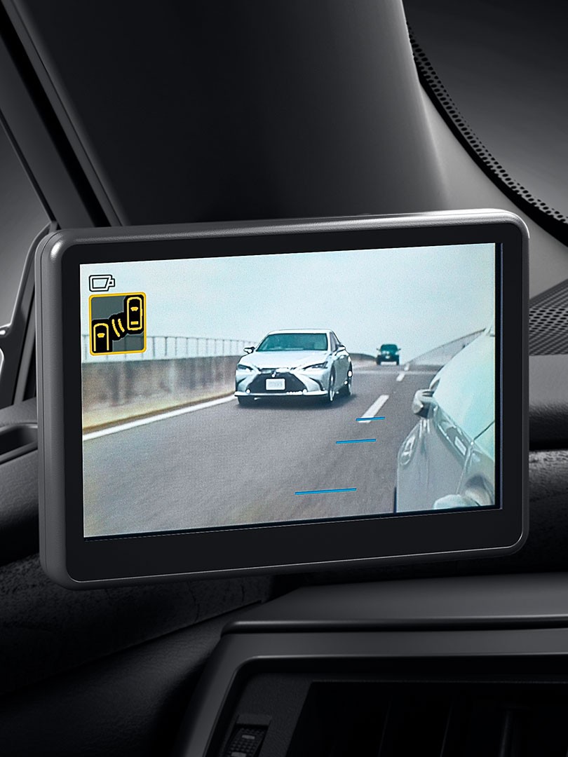 Lexus Digital Side-view Mirror