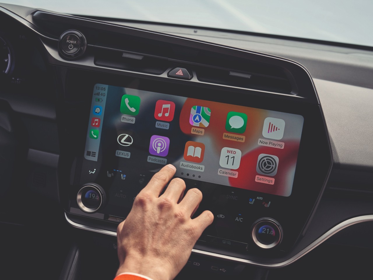 Apply Carplay on a Lexus multimedia screen