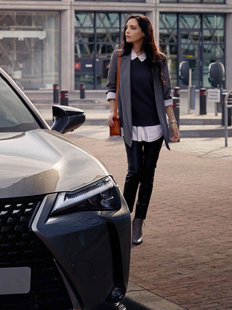 lexus-insurance-what-is-full-hybrid-insurance-810x1080
